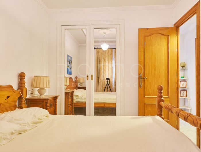 Image No.25-3 Bed Property for sale
