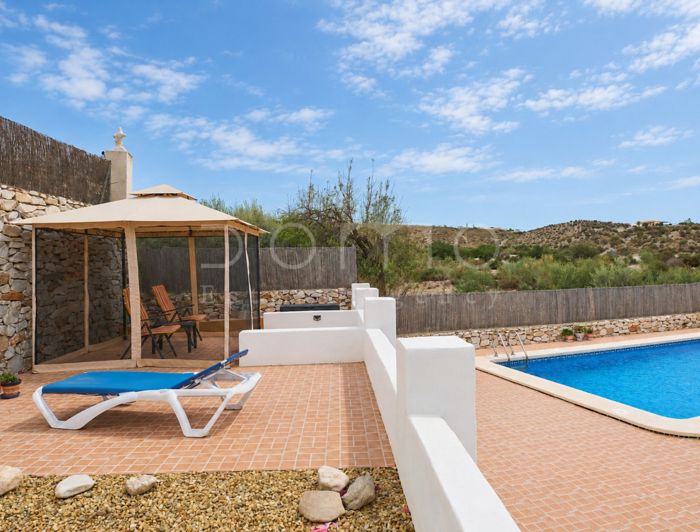 Image No.39-3 Bed Villa for sale