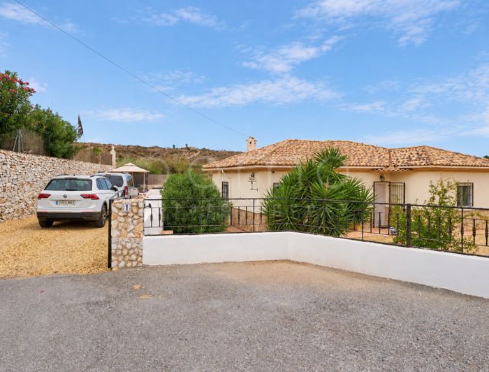 Image No.5-3 Bed Villa for sale