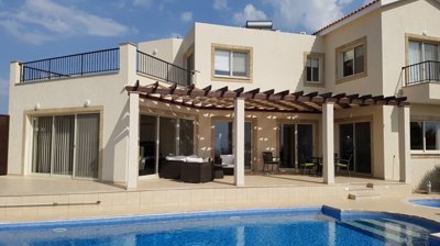 Detached Villa For Sale  in  Peyia