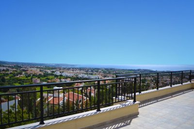 Detached Villa For Sale  in  Peyia