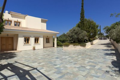 Detached Villa For Sale  in  Kouklia - Aphrodite Hills