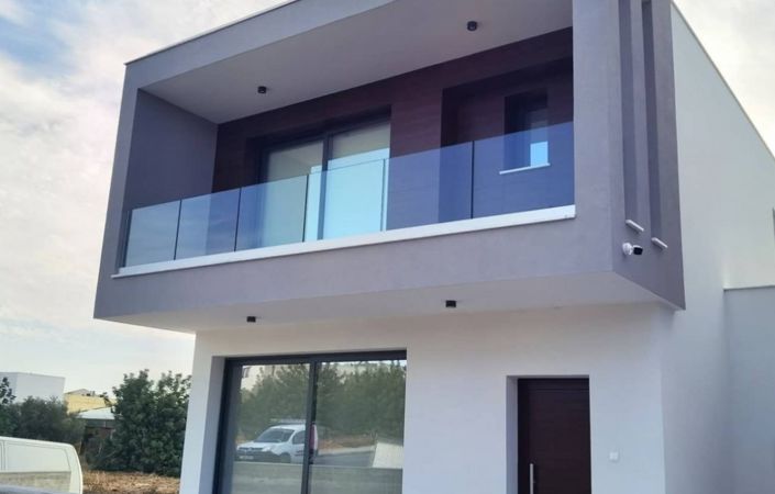 Image No.2-3 Bed Villa for sale