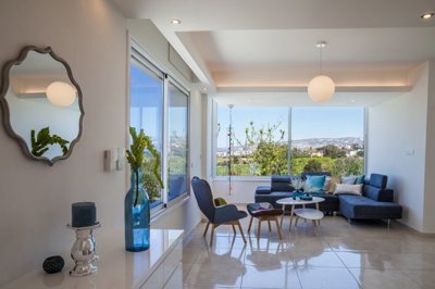 Detached Villa For Sale  in  Chlorakas