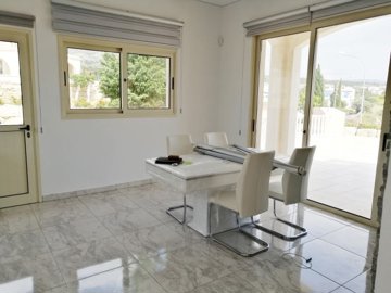 Detached Villa For Sale  in  Peyia - Sea Caves