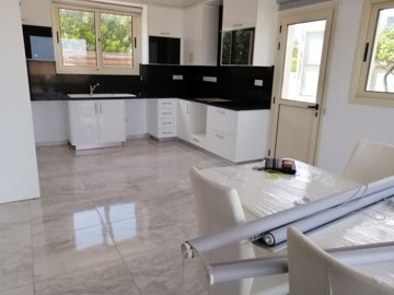 Detached Villa For Sale  in  Peyia - Sea Caves