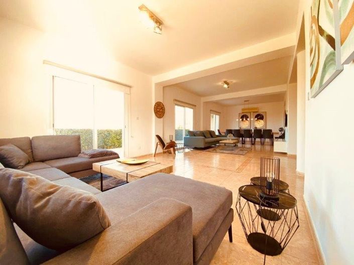 Image No.5-5 Bed Villa for sale