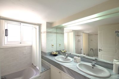 Detached Villa For Sale  in  Empa