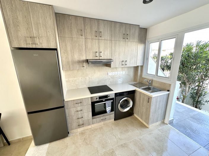 Image No.5-2 Bed Townhouse for sale