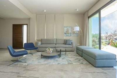 Detached Villa For Sale  in  Chlorakas