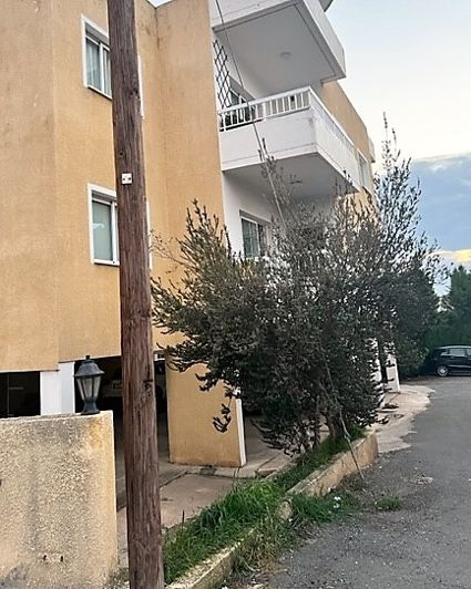 Image No.1-Propriété de 15 chambres à vendre à Chlorakas