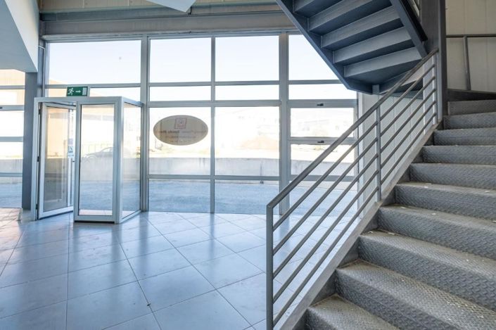 Image No.4-Commercial à vendre à Agia Varvara 