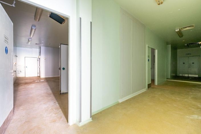 Image No.8-Commercial à vendre à Agia Varvara 