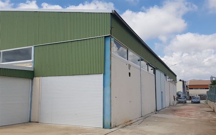 Image No.2-Commercial de 7 chambres à vendre à Timi