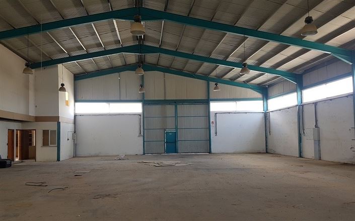 Image No.5-Commercial de 7 chambres à vendre à Timi