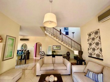 Detached Villa For Sale  in  Acheleia