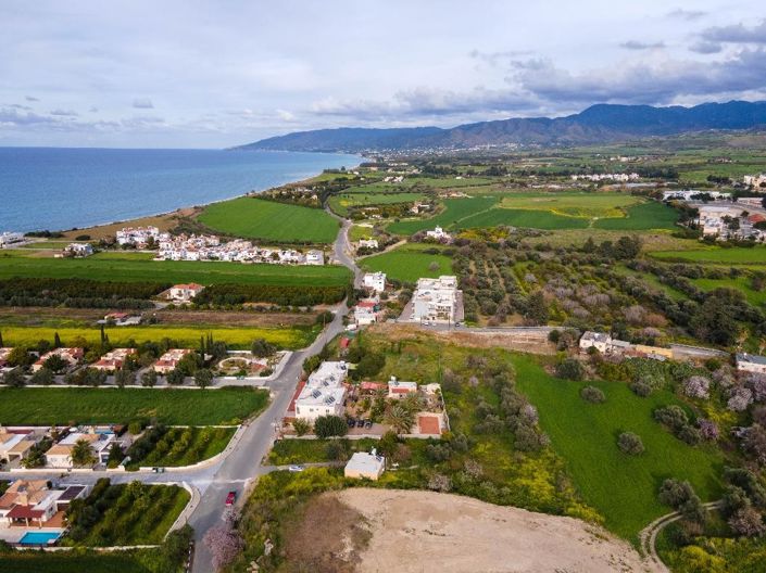 Image No.1-Terre à vendre à Polis