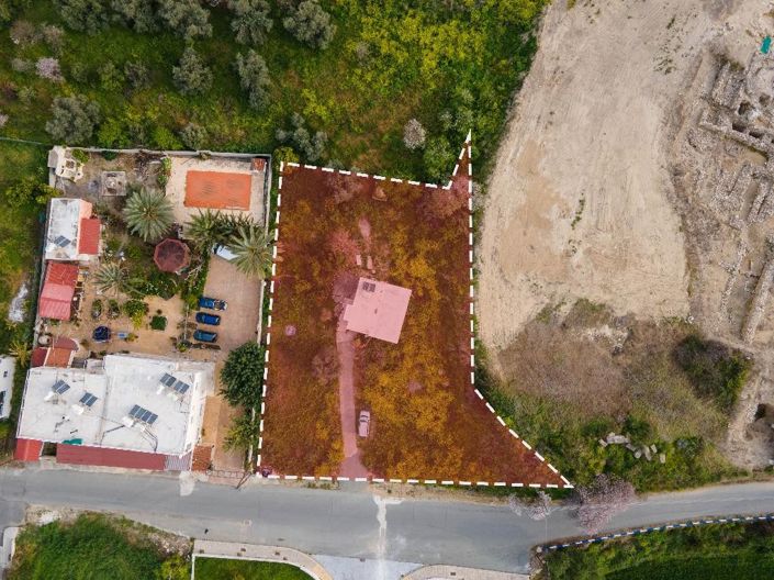 Image No.4-Terre à vendre à Polis