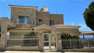 Detached Villa For Sale  in  Acheleia