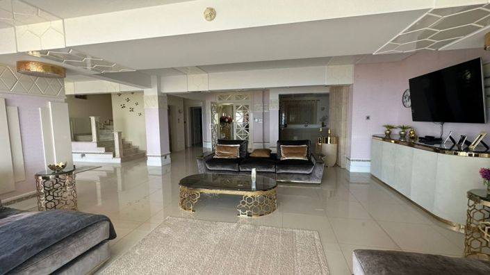 Image No.9-6 Bed Villa for sale