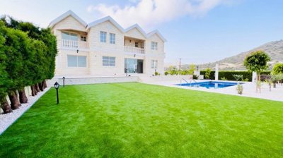 Detached Villa For Sale  in  Limassol