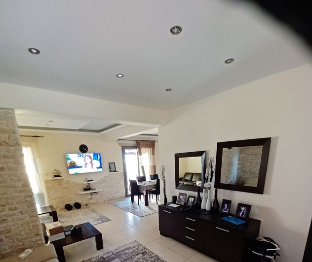 Image No.3-3 Bed Villa for sale