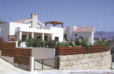 Detached Villa For Sale  in  Monagroulli