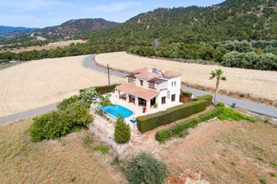 Detached Villa For Sale  in  Acheleia