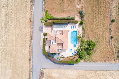 Detached Villa For Sale  in  Acheleia