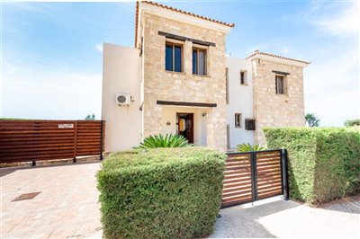 Detached Villa For Sale  in  Acheleia