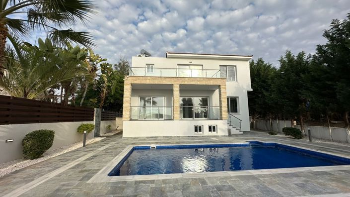 Image No.1-5 Bed Villa for sale