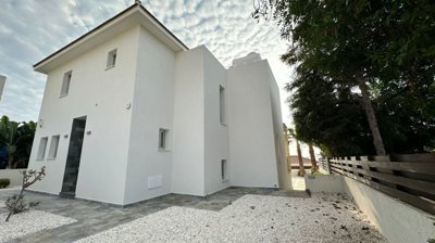Detached Villa For Sale  in  Acheleia