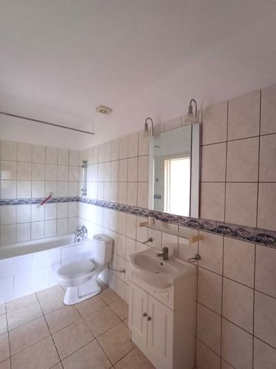 Image No.8-Appartement de 3 chambres à vendre à Empa