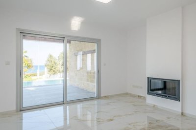 Detached Villa For Sale  in  Acheleia
