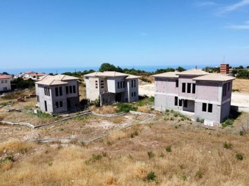 Detached Villa For Sale  in  Koili