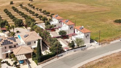 Detached Villa For Sale  in  Kouklia