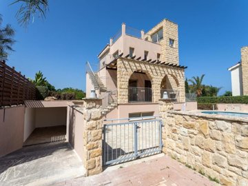 Detached Villa For Sale  in  Polis