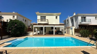 Detached Villa For Sale  in  Acheleia