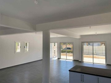 Detached Villa For Sale  in  Empa