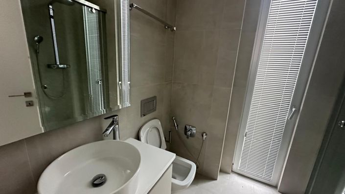 Image No.10-5 Bed Villa for sale