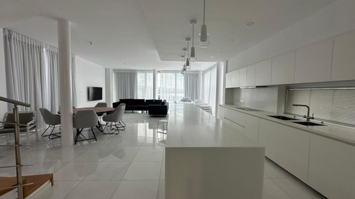 Image No.3-5 Bed Villa for sale