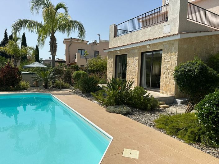Image No.1-3 Bed Villa for sale