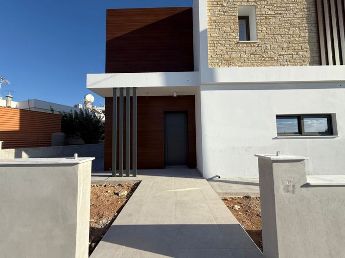 Image No.2-3 Bed Villa for sale