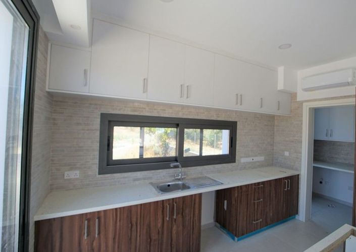 Image No.3-3 Bed Villa for sale