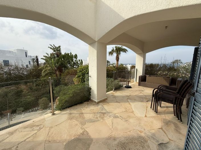 Image No.2-5 Bed Villa for sale