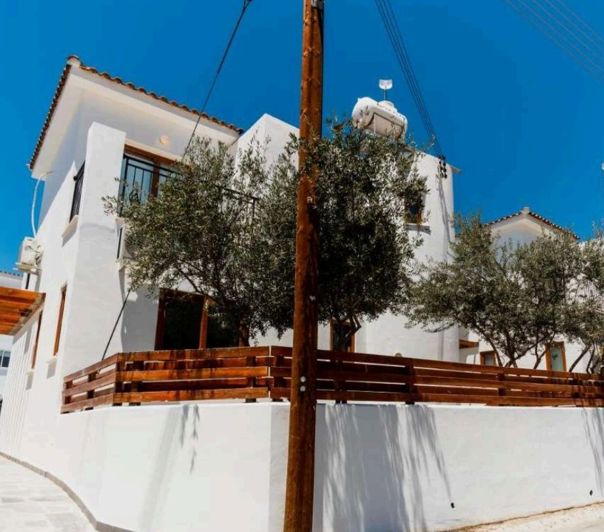 Image No.3-3 Bed Villa for sale