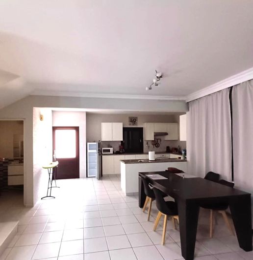 Image No.10-3 Bed Villa for sale