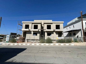 Detached Villa For Sale  in  Mandria