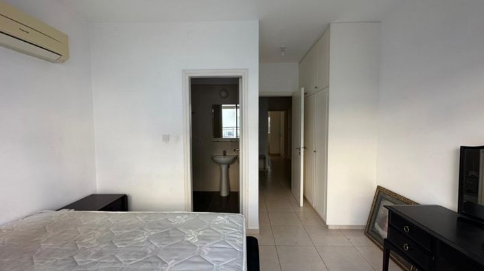 Image No.8-2 Bed Townhouse for sale