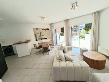 Townhouse For Sale  in  Chlorakas